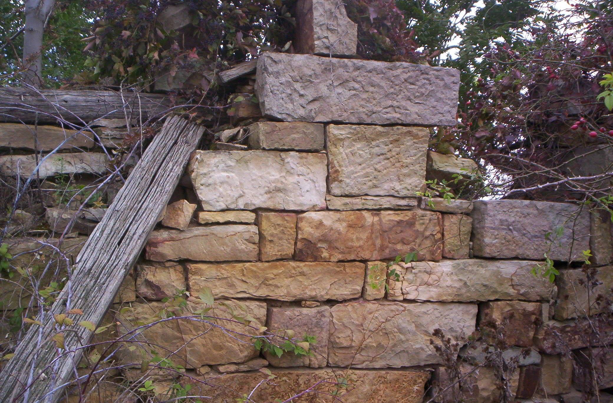 http://korns.org/misc/Detrick/farm-barn-stonework.jpg