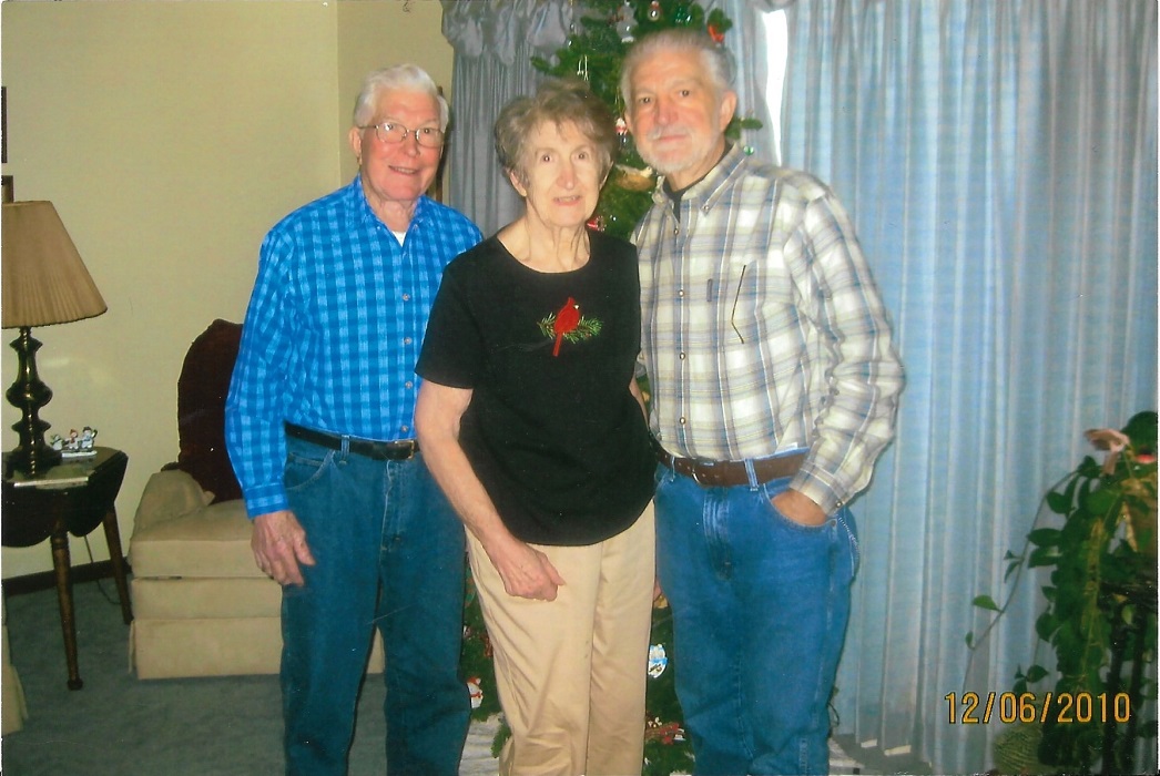 2010 photo of Melvin Korns, Estalene (Korns) Dietle, and Alvin Lee Korns.