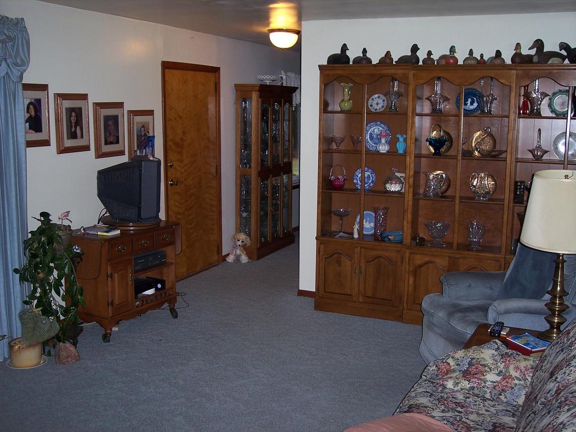 living room of Roy and Estalene Dietle's house