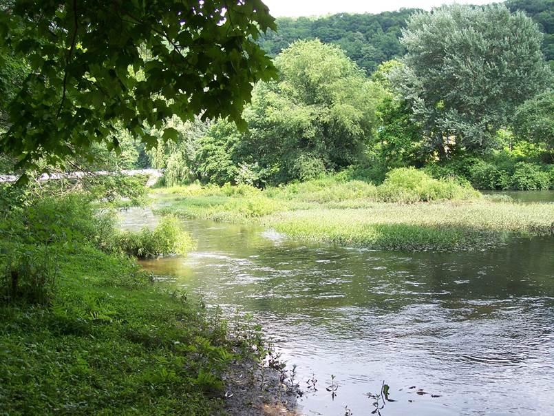 This photo shows the traditional fording site at Ursina.