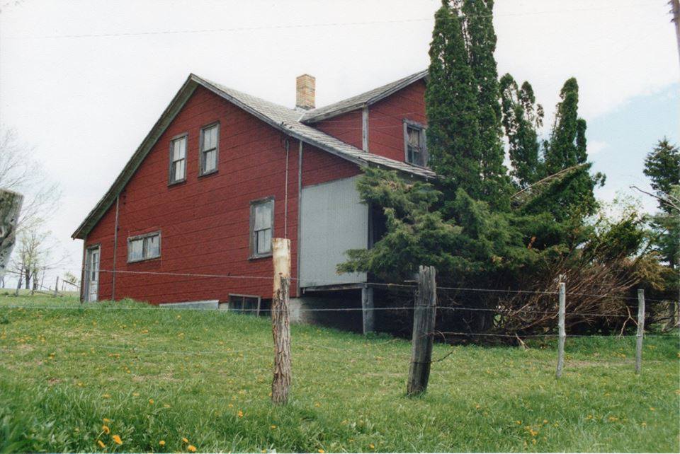 Photo of the home of Calvin Wesley & Ida Ada (Petenbrink) Bittner.