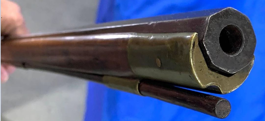 An oblique view of the muzzle area of a John-Amos-made Bedford County, Pennsylvania long rifle, showing the absence of rifling.