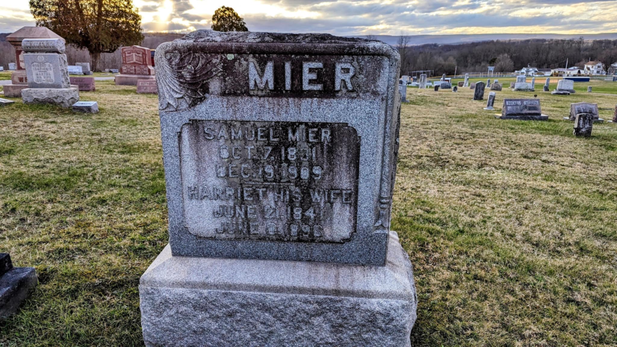 Samuel Mier tombstone photo 01.